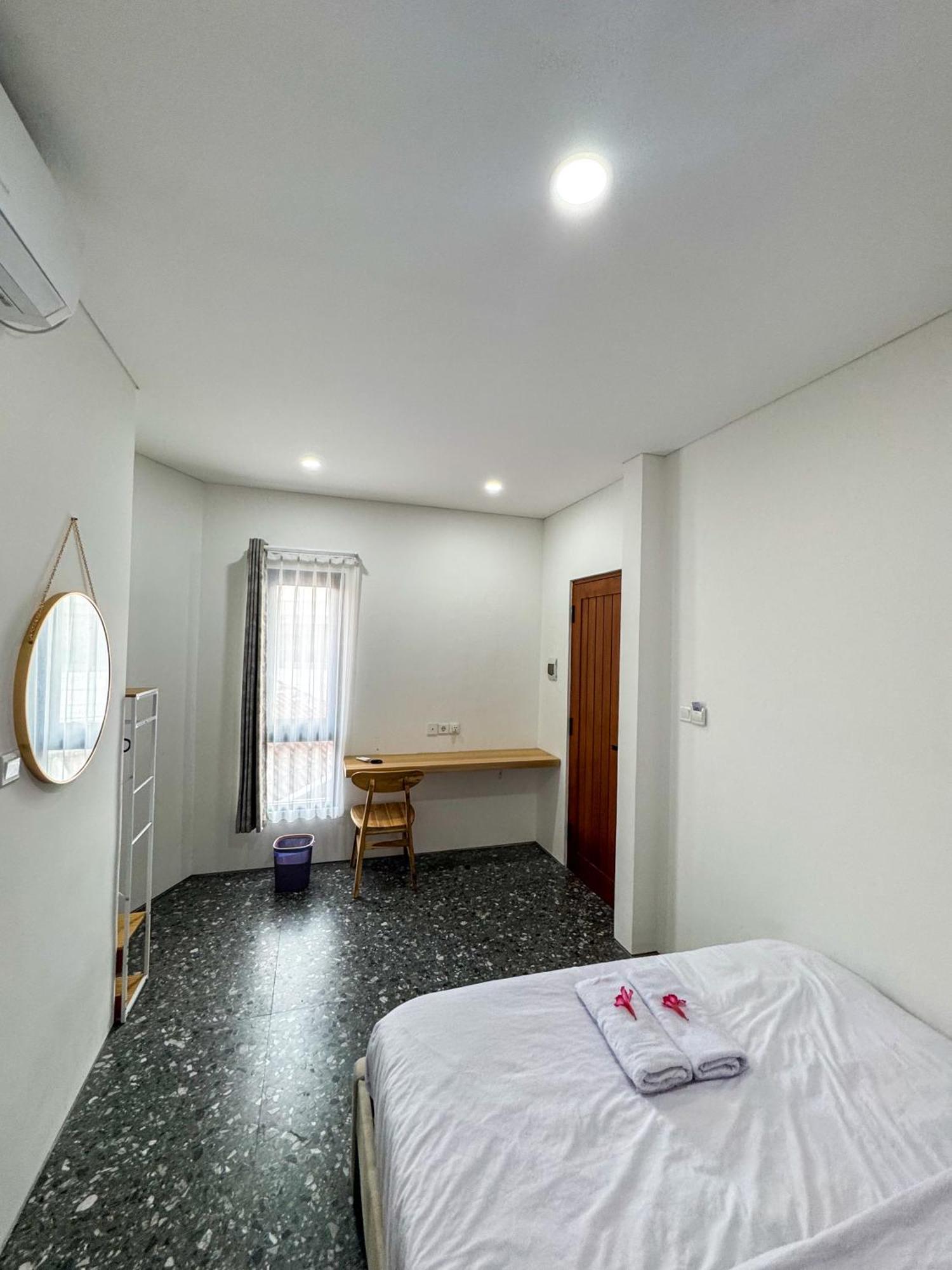 The Kamala Guest House Canggu Εξωτερικό φωτογραφία
